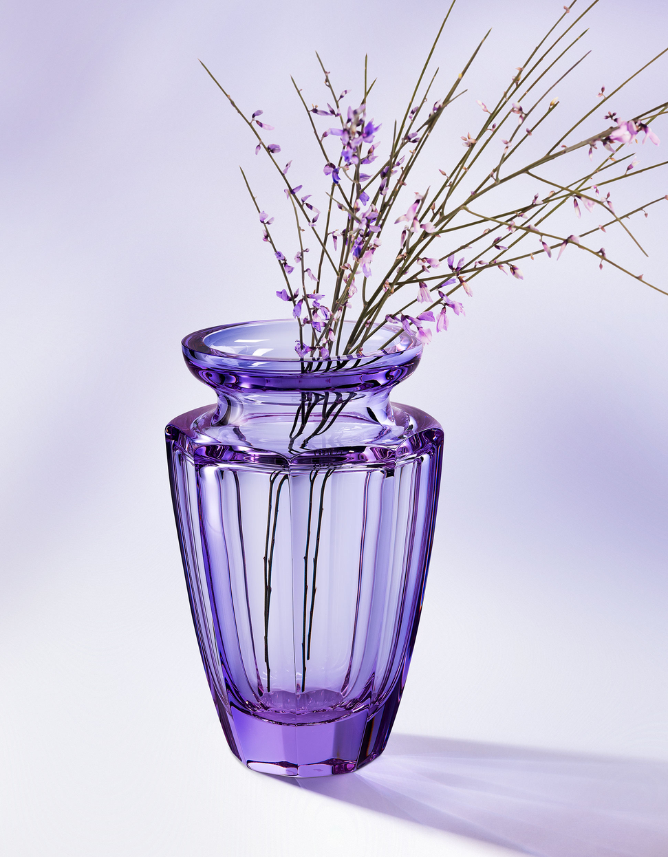 Purple Bohemian hand-cut crystal vase Eternity by Moser